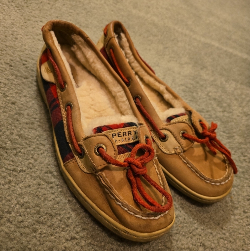 Sperry fur slip on